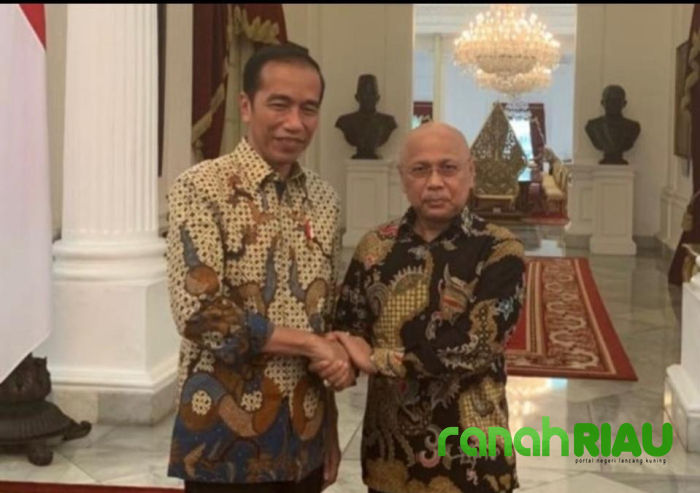 Jokowi Bahas Capres hingga Mafia Tanah saat bertemu Relawan Pendukungnya